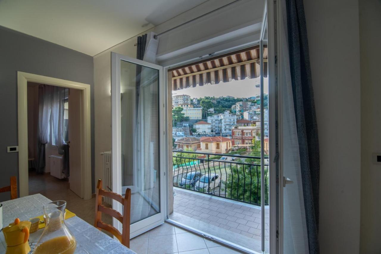 Appartamento Accogliente, Con Parcheggio Privato ซานเรโม ภายนอก รูปภาพ